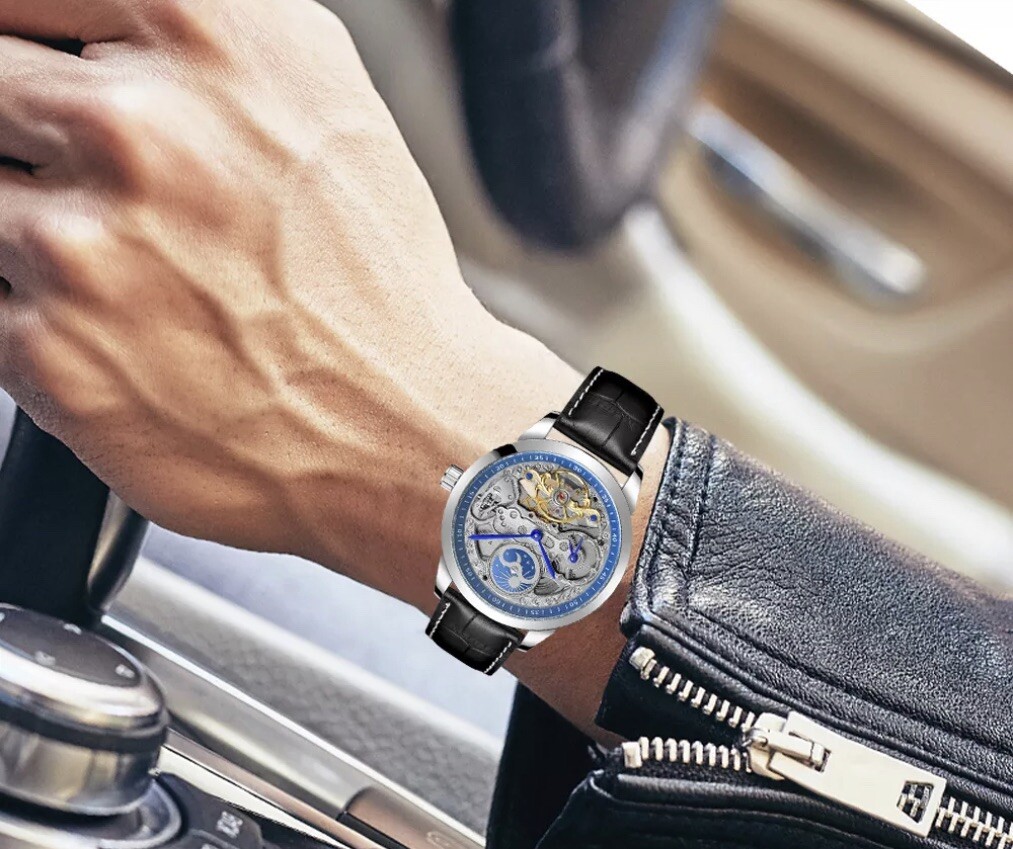 ⌚￼ Forsining Men’s Automatic Water Proof Moon Dial Luxury Business Watch