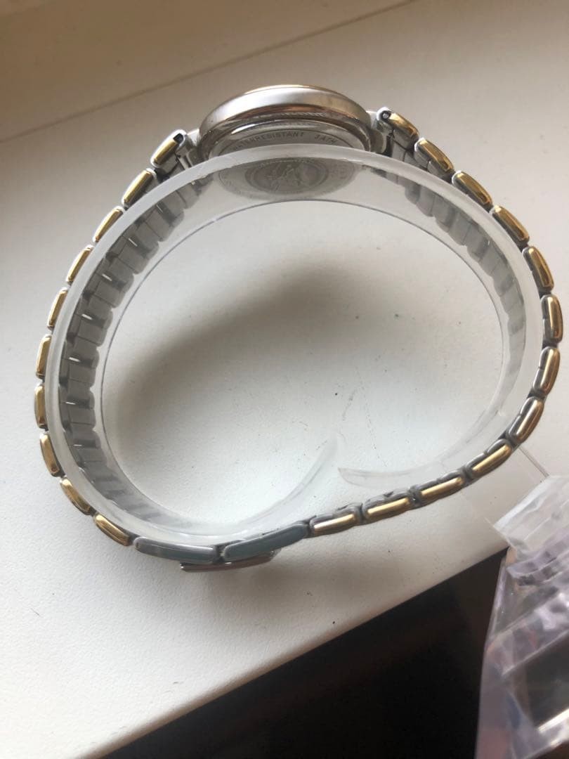 Excellent condition Burberry Analog Watch Silver Gold Working