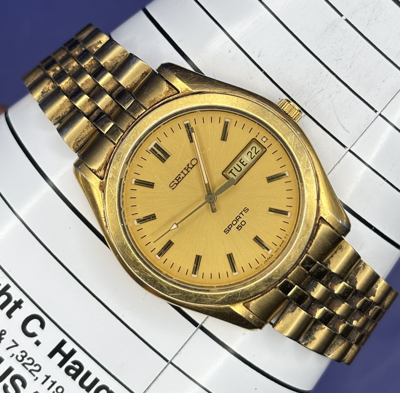 Seiko Sports Watch Men 37mm Gold Dial Gold Tone Daydate Round 7N43-8B49 #WN