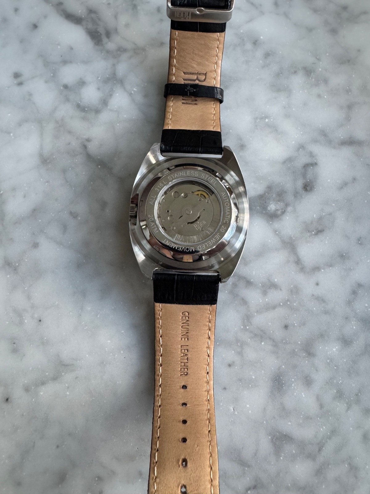 REIGN QUENTIN AUTOMATIC DIVER 20 ATM BLACK AND SILVER WITH CARBON FIBER DIAL