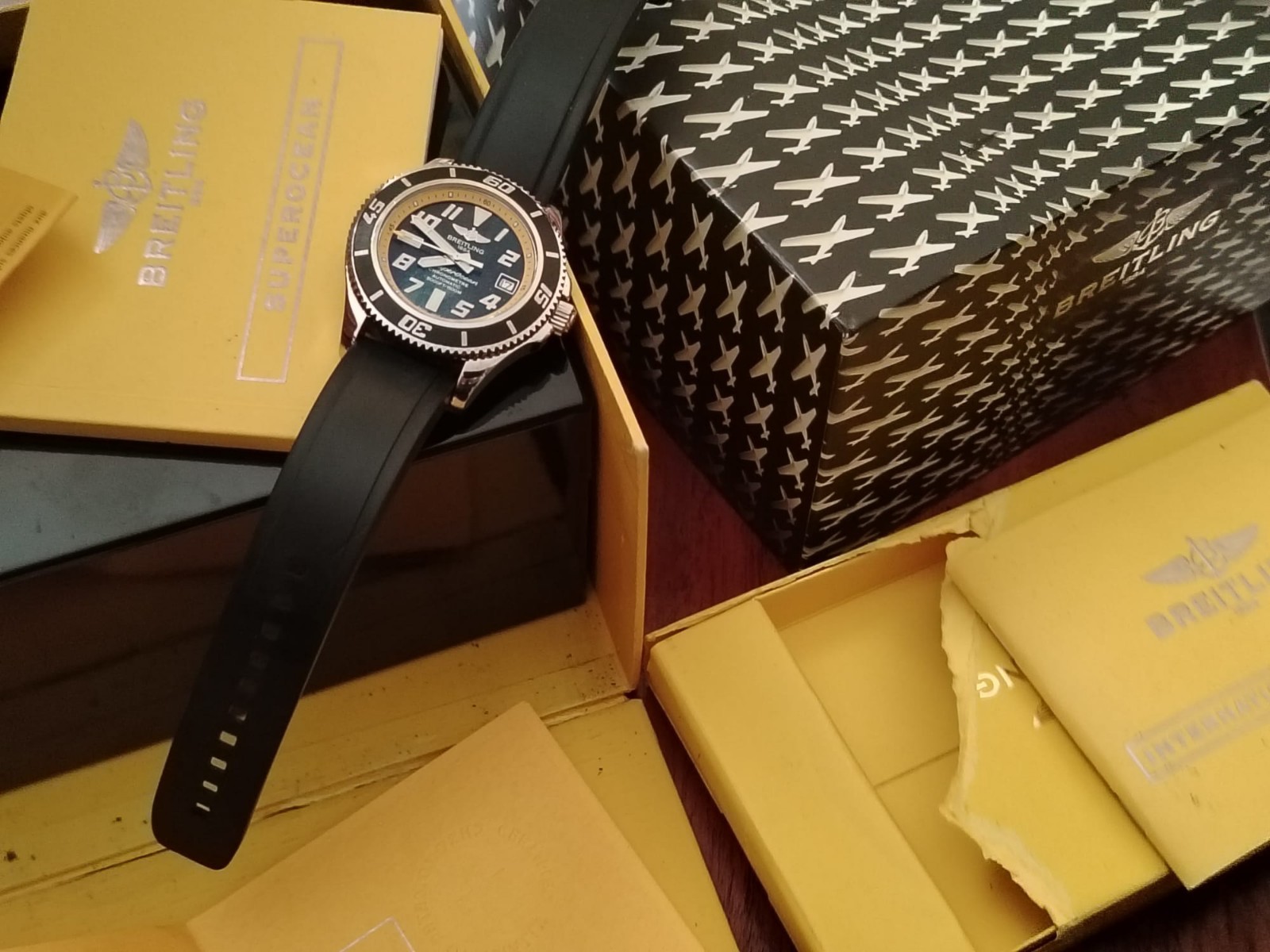 Breitling Superocean 42mm Automatic 1500MT Beautiful
