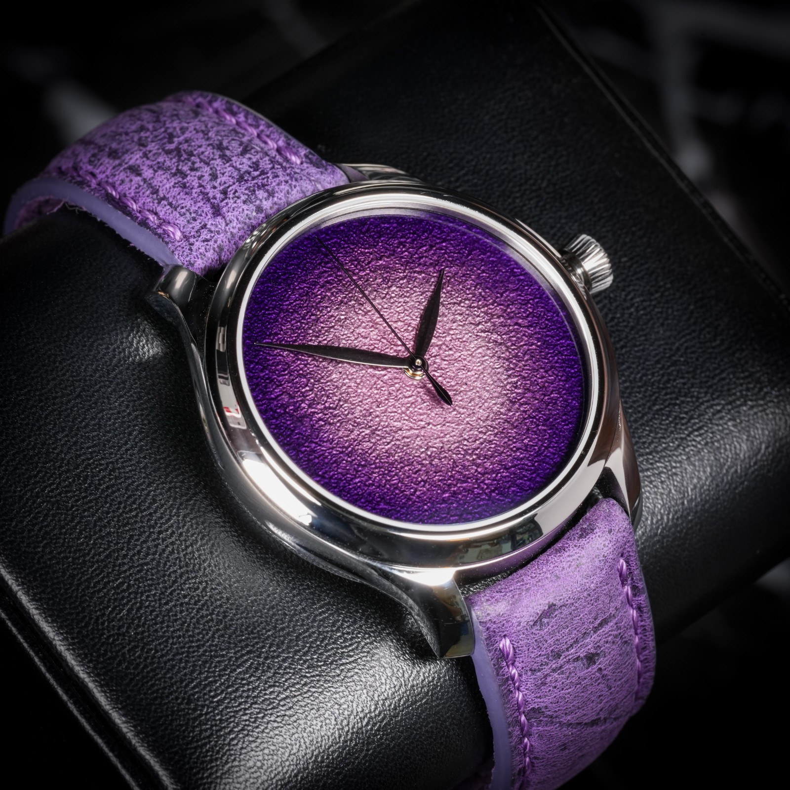 H. Moser & Cie. Endeavour | Purple Enamel Concept 40mm | Full Set
