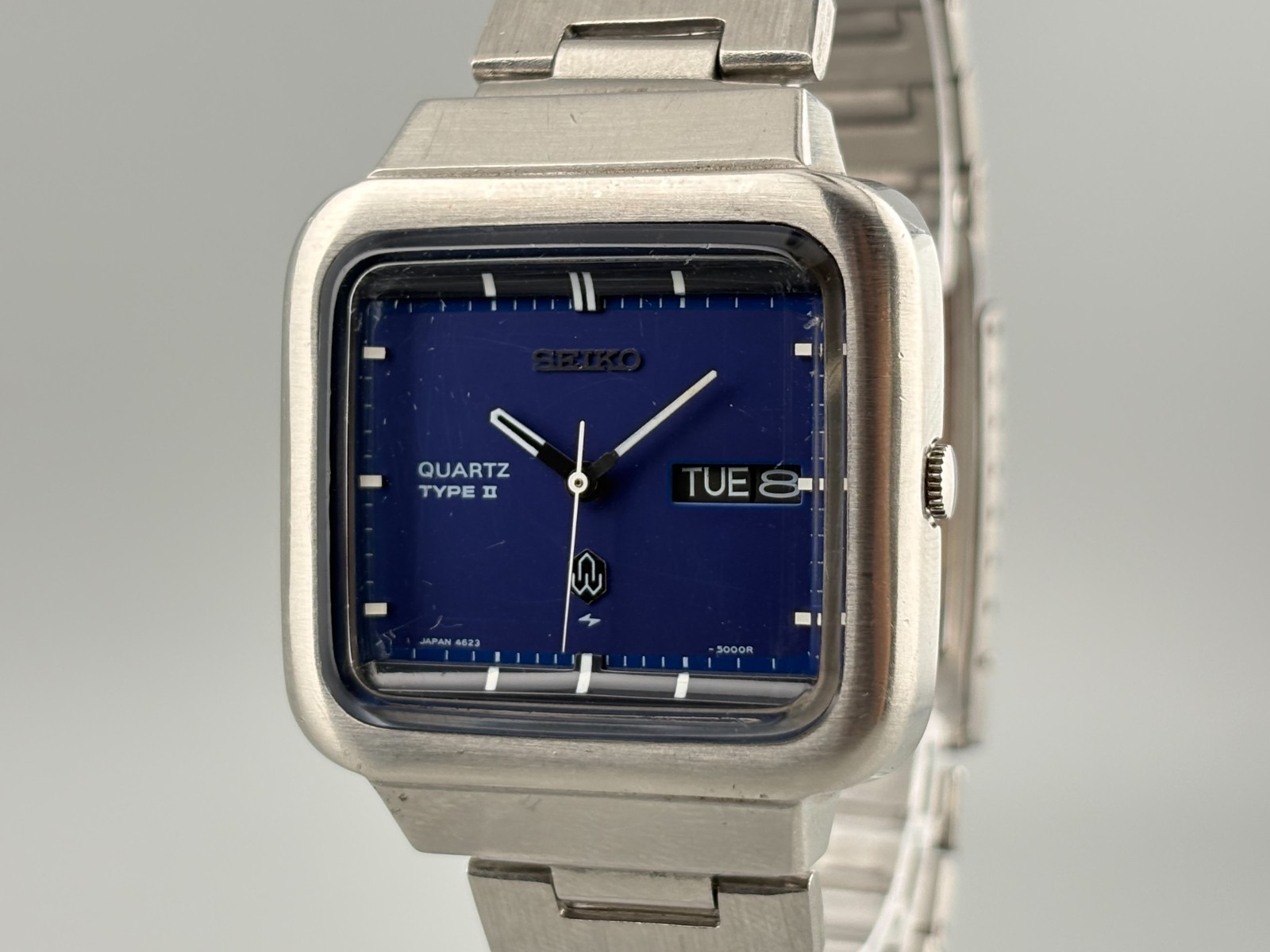Vintage 1976 SEIKO TYPE II 4623-5000 Quartz Day/Date Blue Square Watch