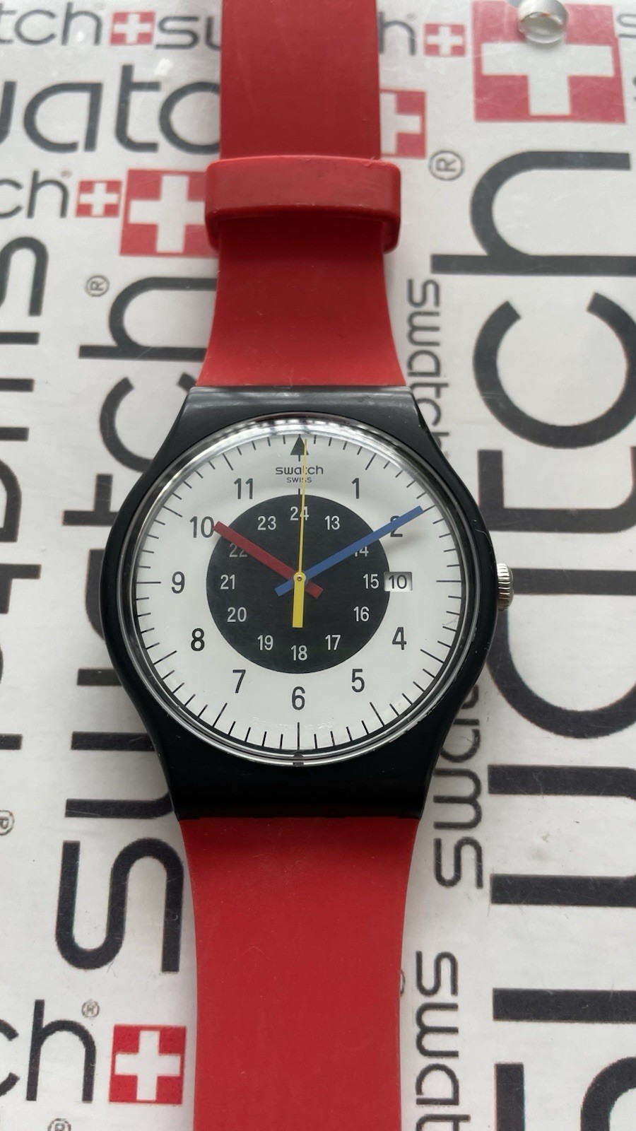 Swatch Rouge & Noir SO32B401 NewGent 41mm Bioceramic