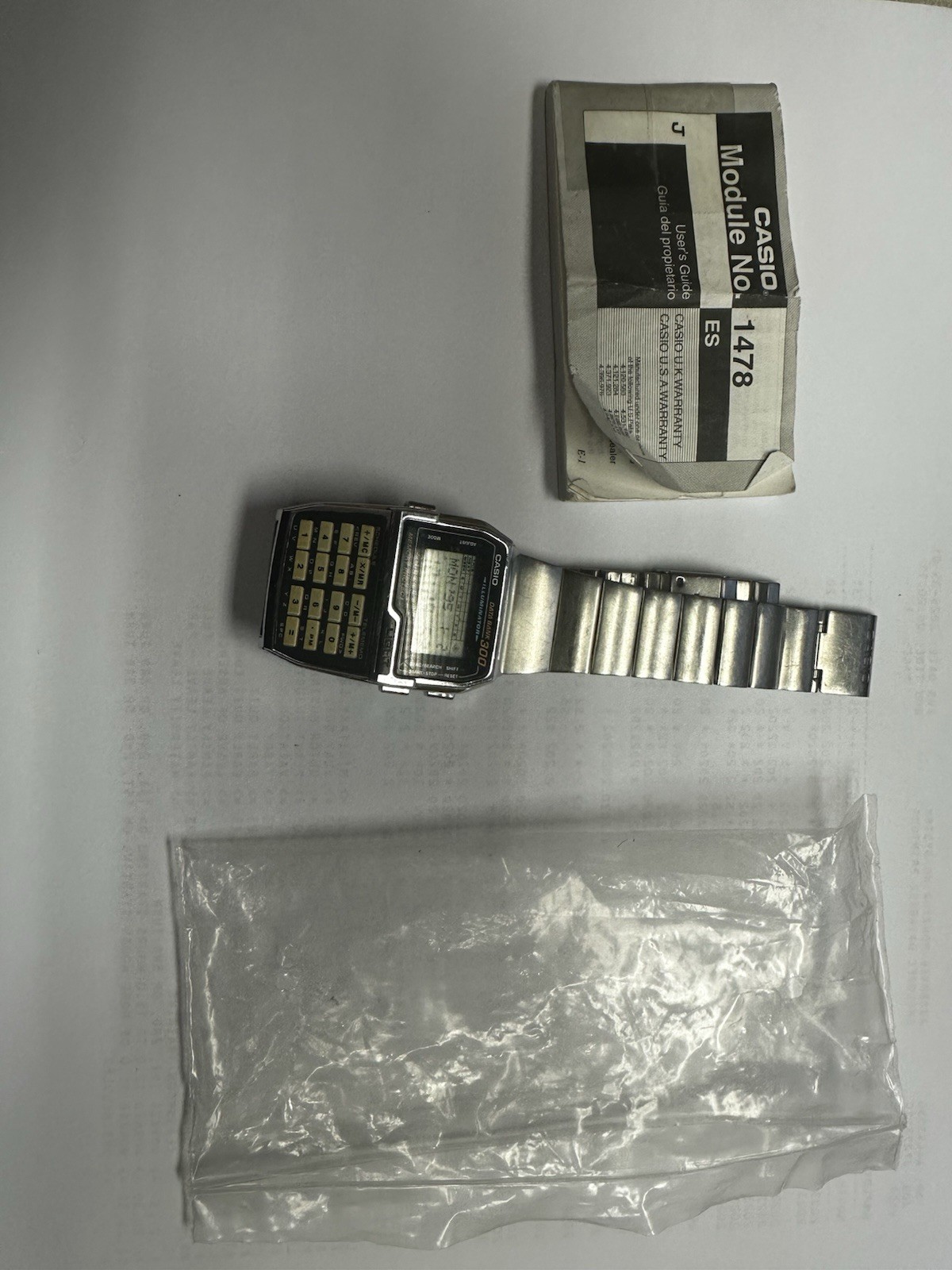 Casio Data Bank 300 Digital Calculator Watch Alarm Stopwatch Illuminator Manual