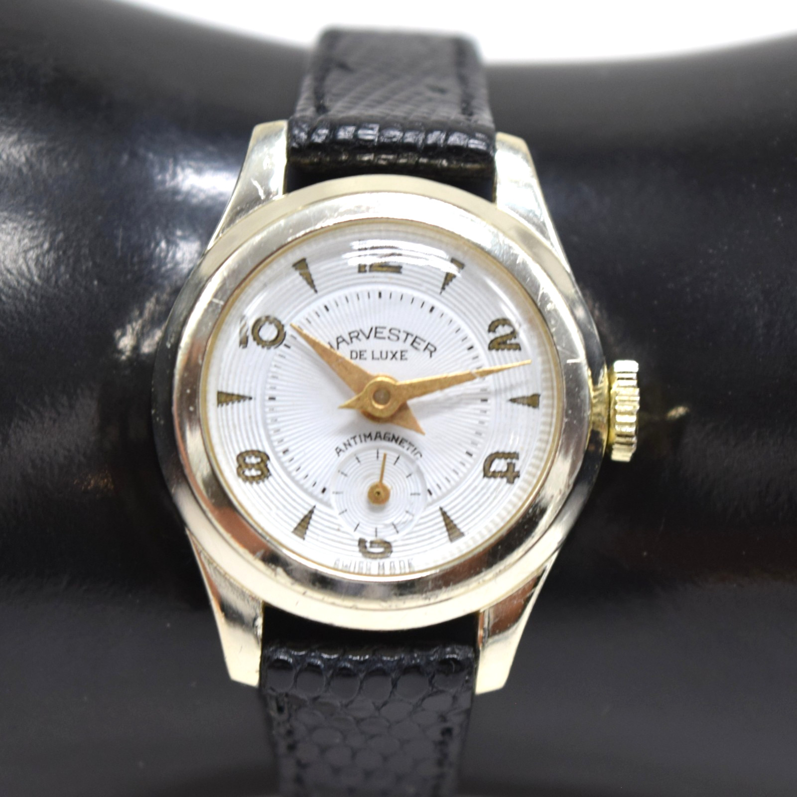 60s Vintage Swiss Harvester De Luxe 26mm Windup Dress Watch–Runs Great! New Band