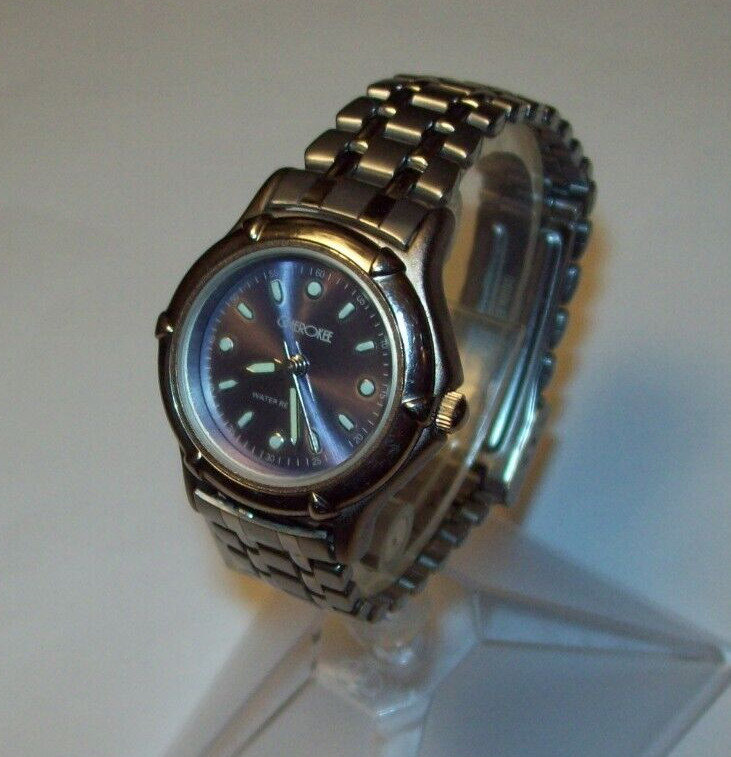 Cherokee Ladies Watch New Light Purple Dial Easy Read Runs Great 6.25″ to 6.75″