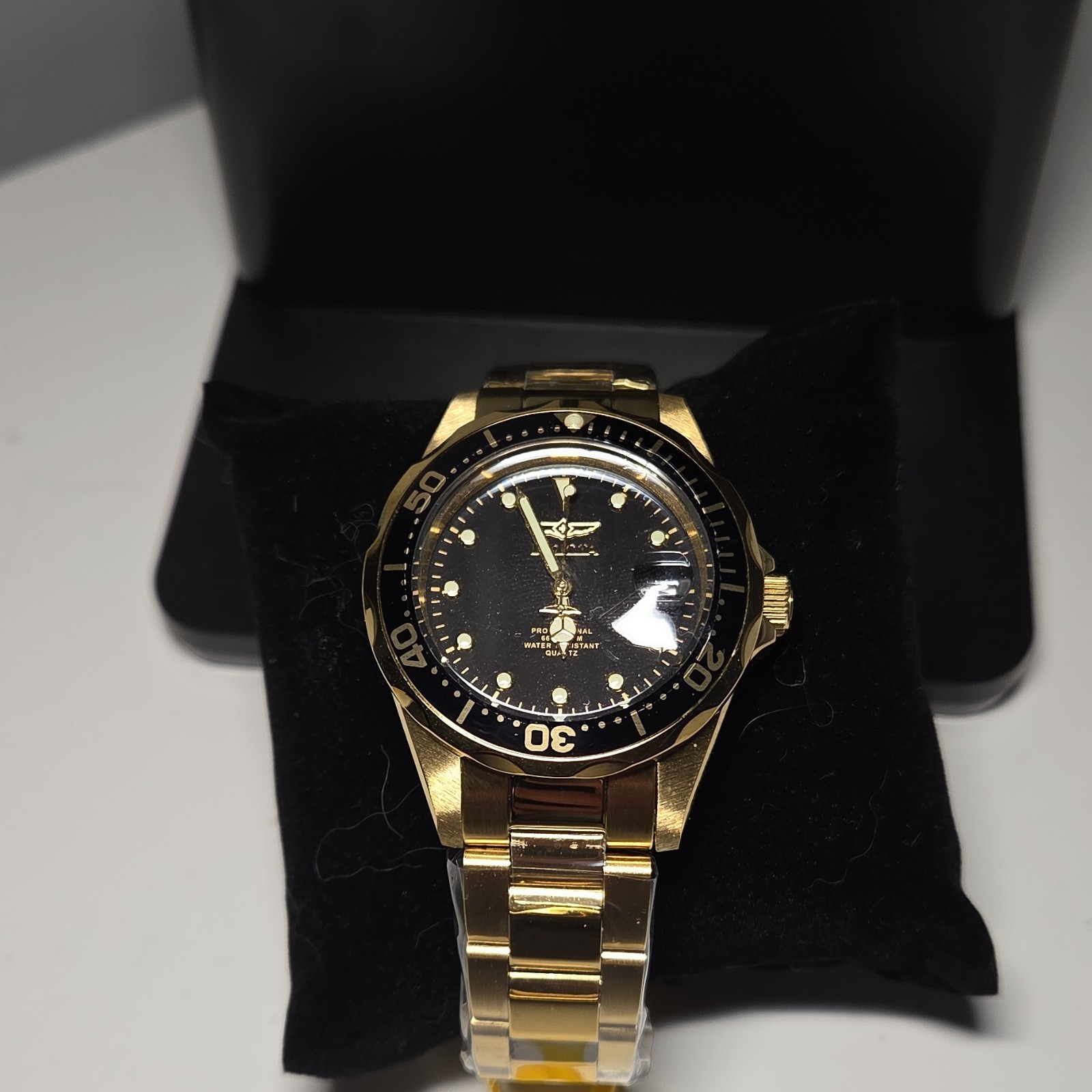 Invicta Pro Diver Men’s Gold-Tone SS Watch Black Dial Quartz 200m Date 37.5mm