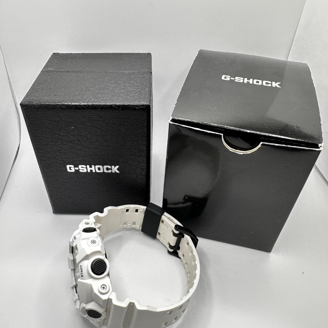 Good Condition Working CASIO G-SHOCK Quartz White Monotone Box Included
