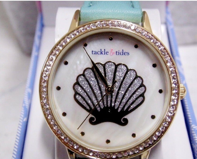 NIB Tackle & Tides Seashell Design Quartz Watch Mother of Pearl Face Gold Tone