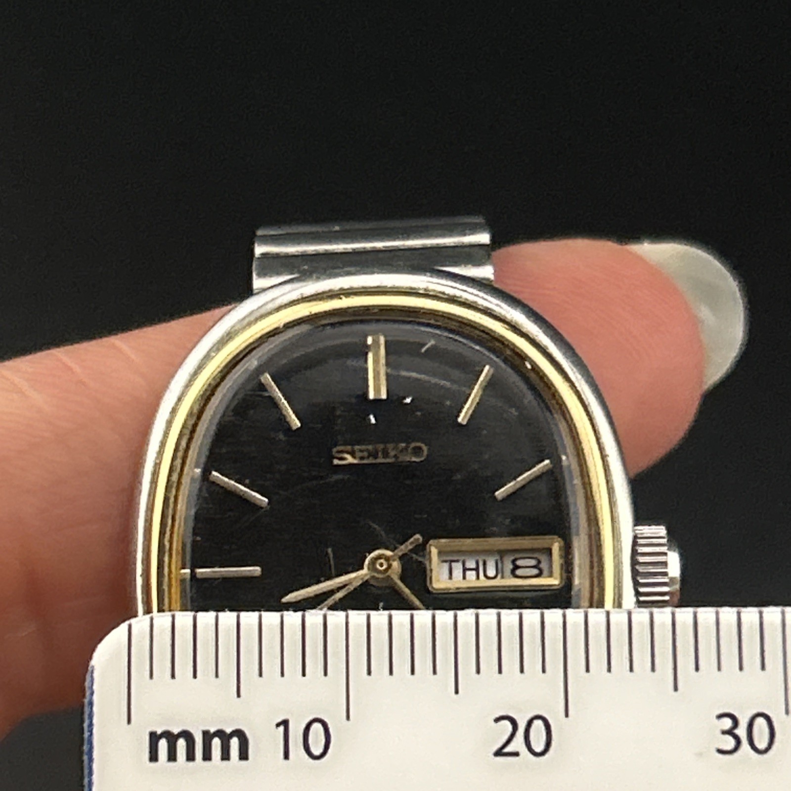 Vintage Seiko Automatic Two Tone Oval Case 2706-7100 Woman’s Watch