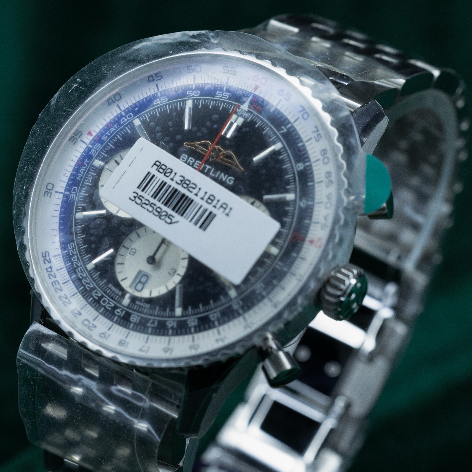 2025 NEW Breitling Navitimer AB0138 – 43mm B01 Chronograph Black Dial Steel B&P