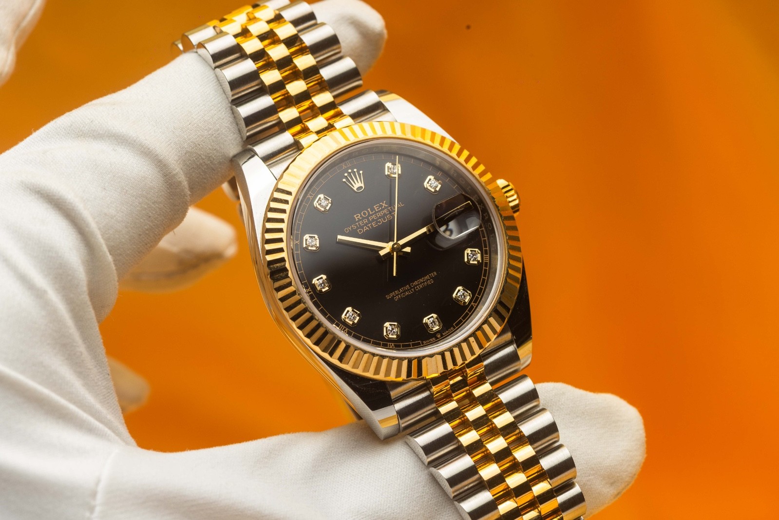 Rolex Datejust 41 Black Diamond Dial – Gold and Silver Jubilee Bracelet – 126333