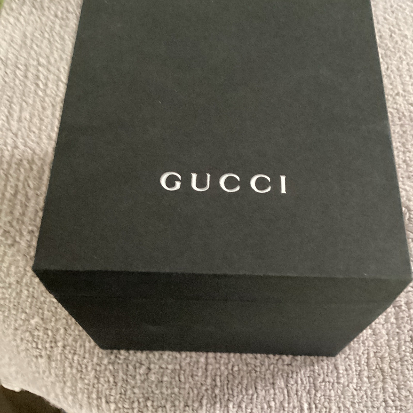 Gucci Sync Quartz Date Green Dial Green/Red Rubber Strap 46mm 50m w/Box need bat