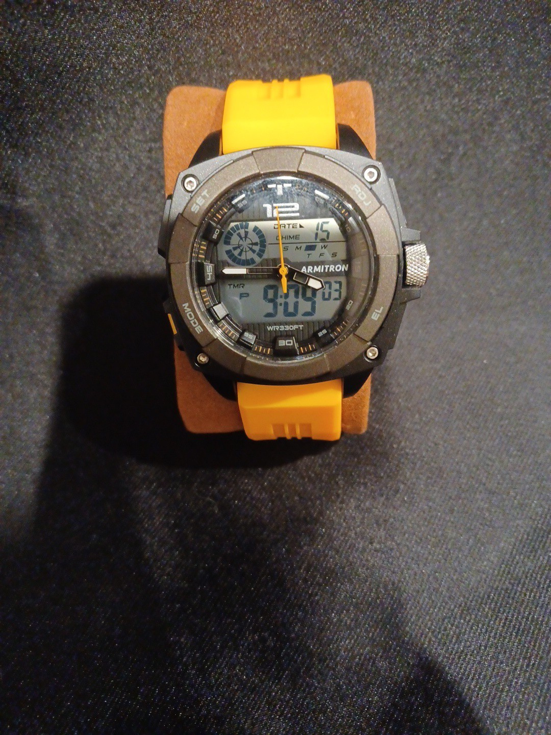 Armitron Pro Sports Men’s Watch 20/5372 Analog Digital WR Chrono Orange Black