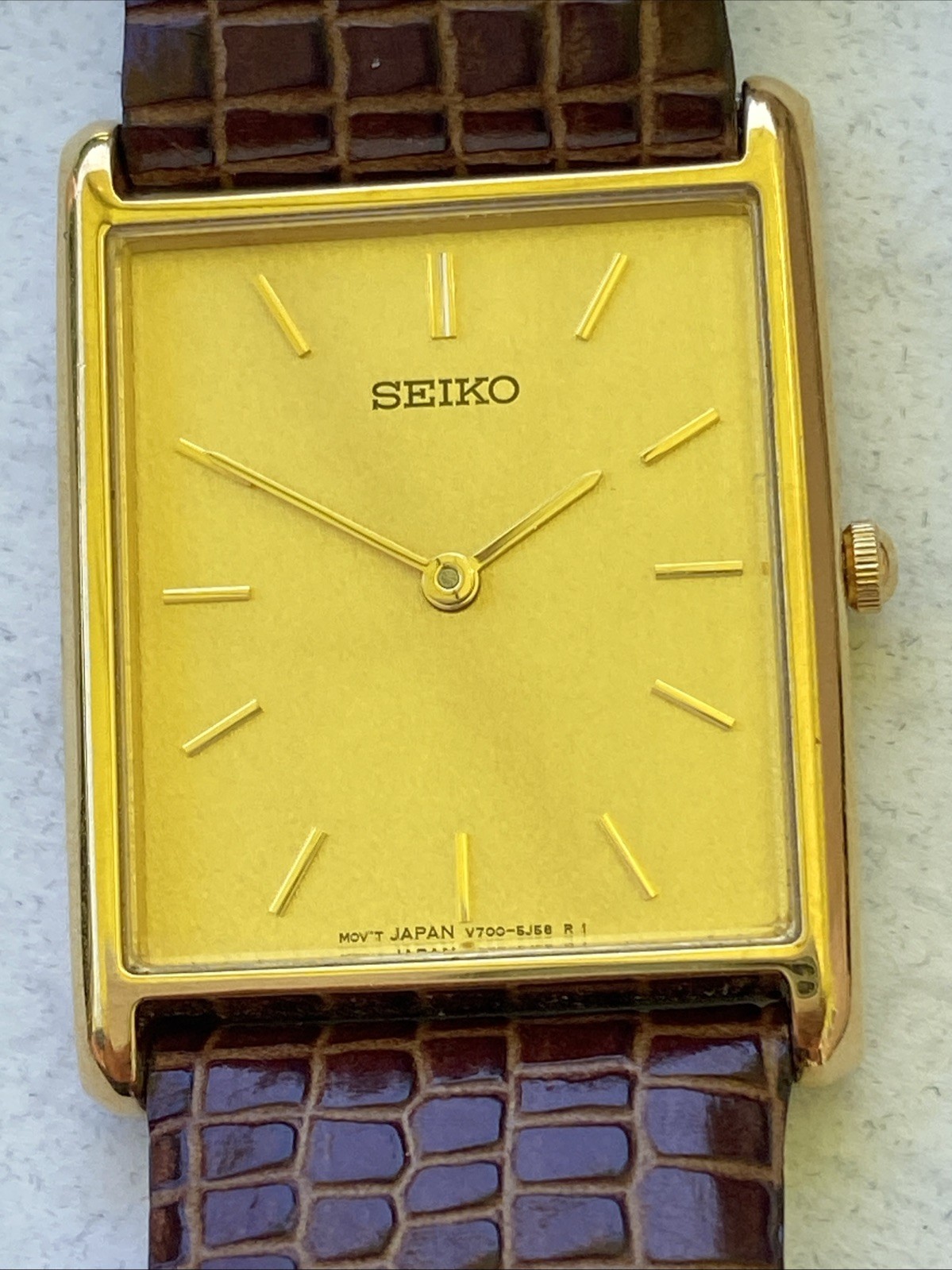 Seiko Rectangular Men’s Wrist Watch V700-5K30 Org Brown Calf Strap New Old Stock