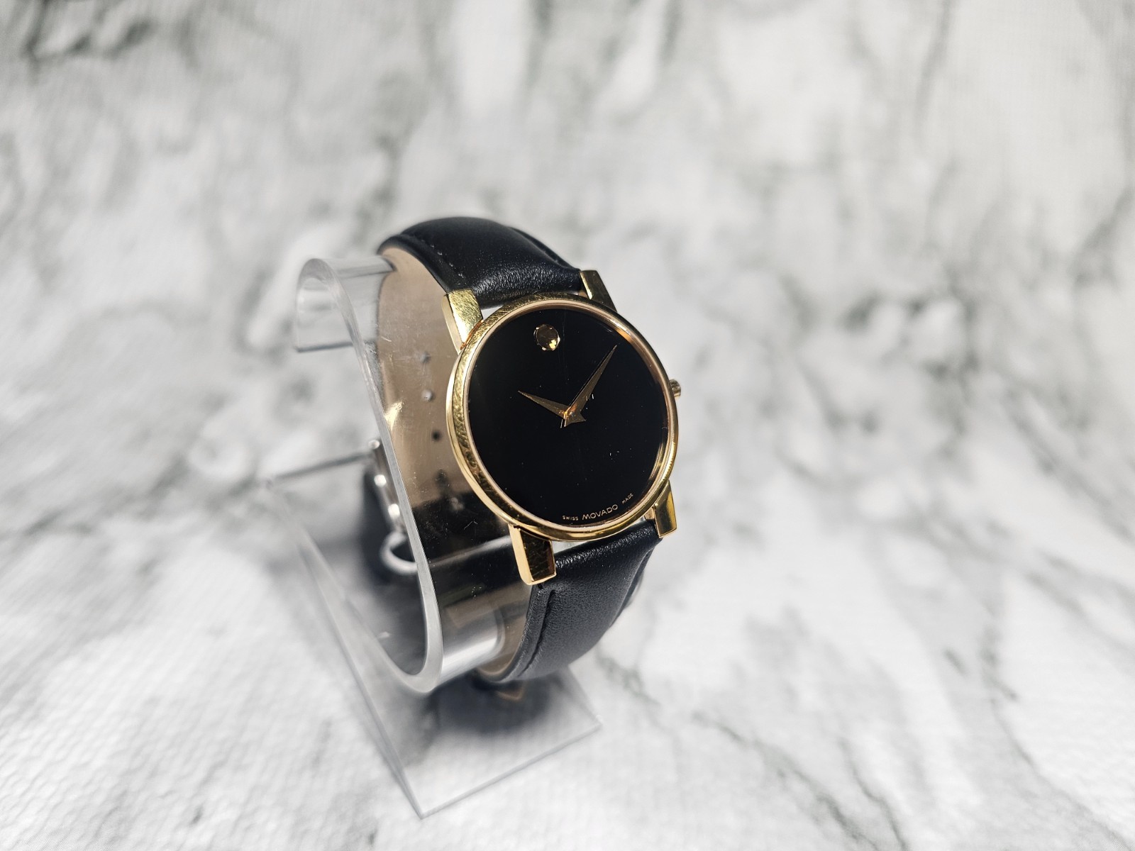 Movado Museum 87.G4.875 Gold-Plated Swiss Quartz Watch