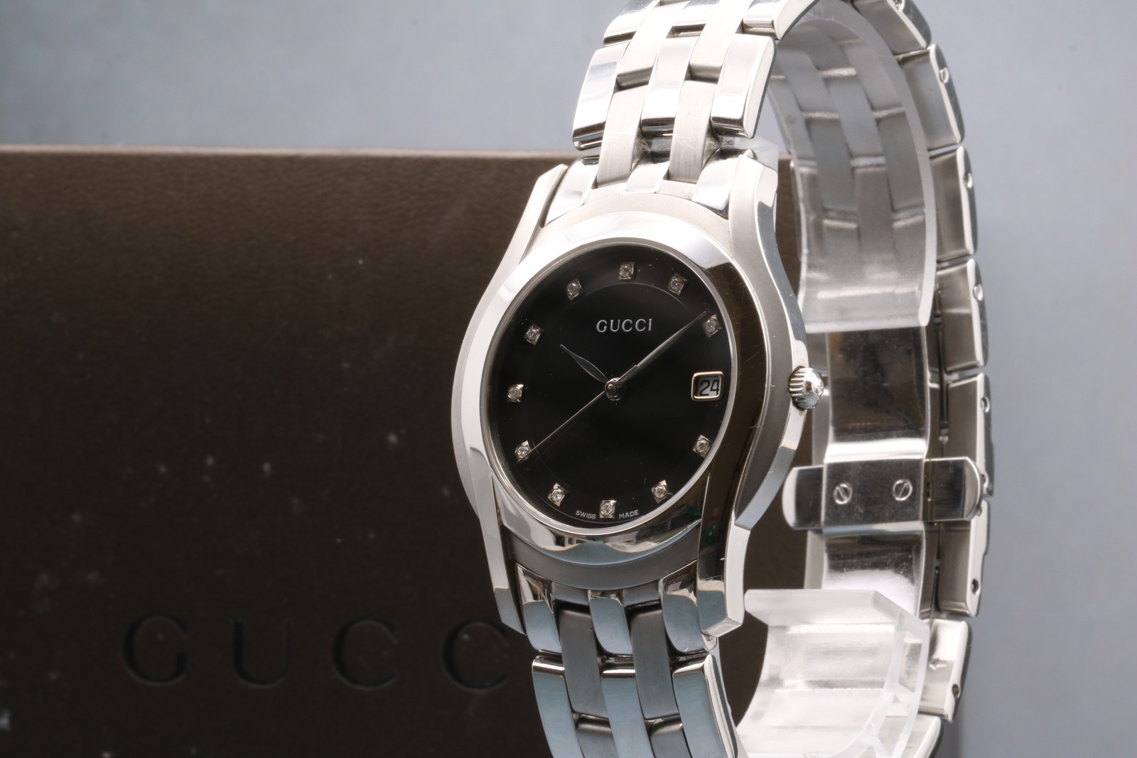 [Near MINT] GUCCI 5500M Diamond 11P Black Dial Silver Quartz Men’s Watch JAPAN