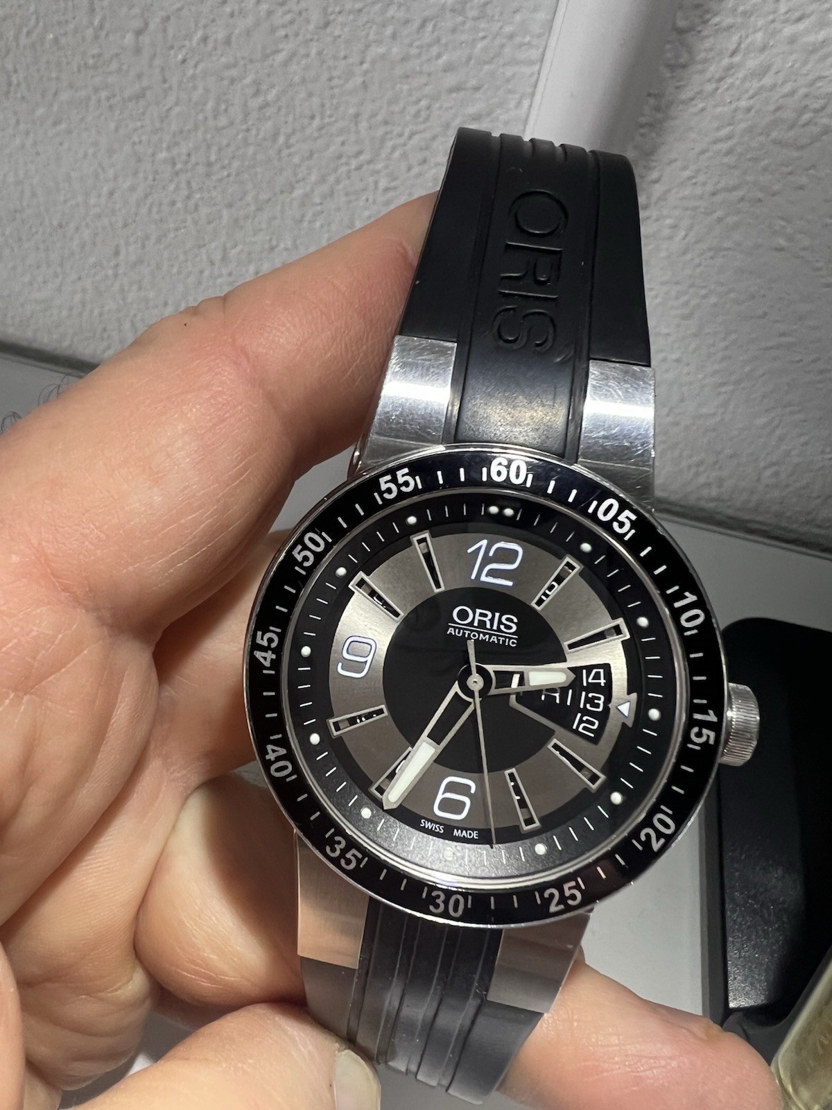 Oris Williams F1 Team Automatic, Day, Date, Sapphire Crystal, Ceramic Bezel.