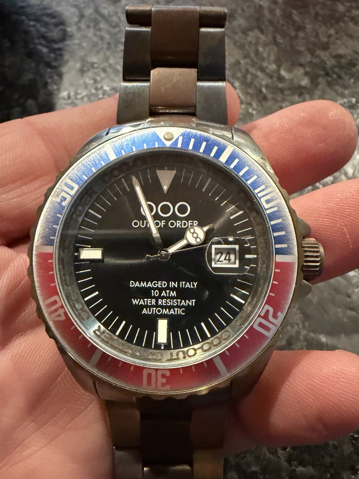 Out Of Order Damaged in Italy Automatic 100m 44mm Diver Date Box Papers