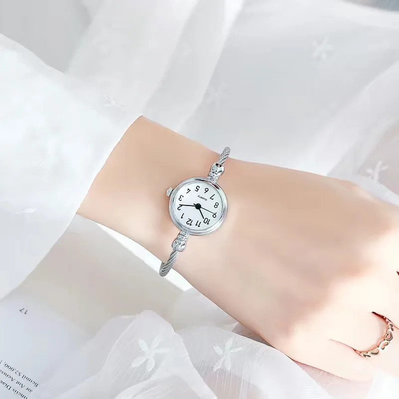 YIKAZE Women Watches Small Gold Bangle Bracelet Watch Stainless Steel Retro