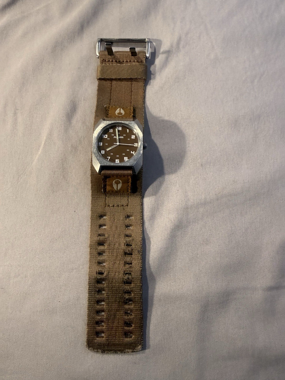 NIXON “THE SCOUT” BRN FACE w/BRN CANVAS DBL PIN CUFF BAND S/S RETRO