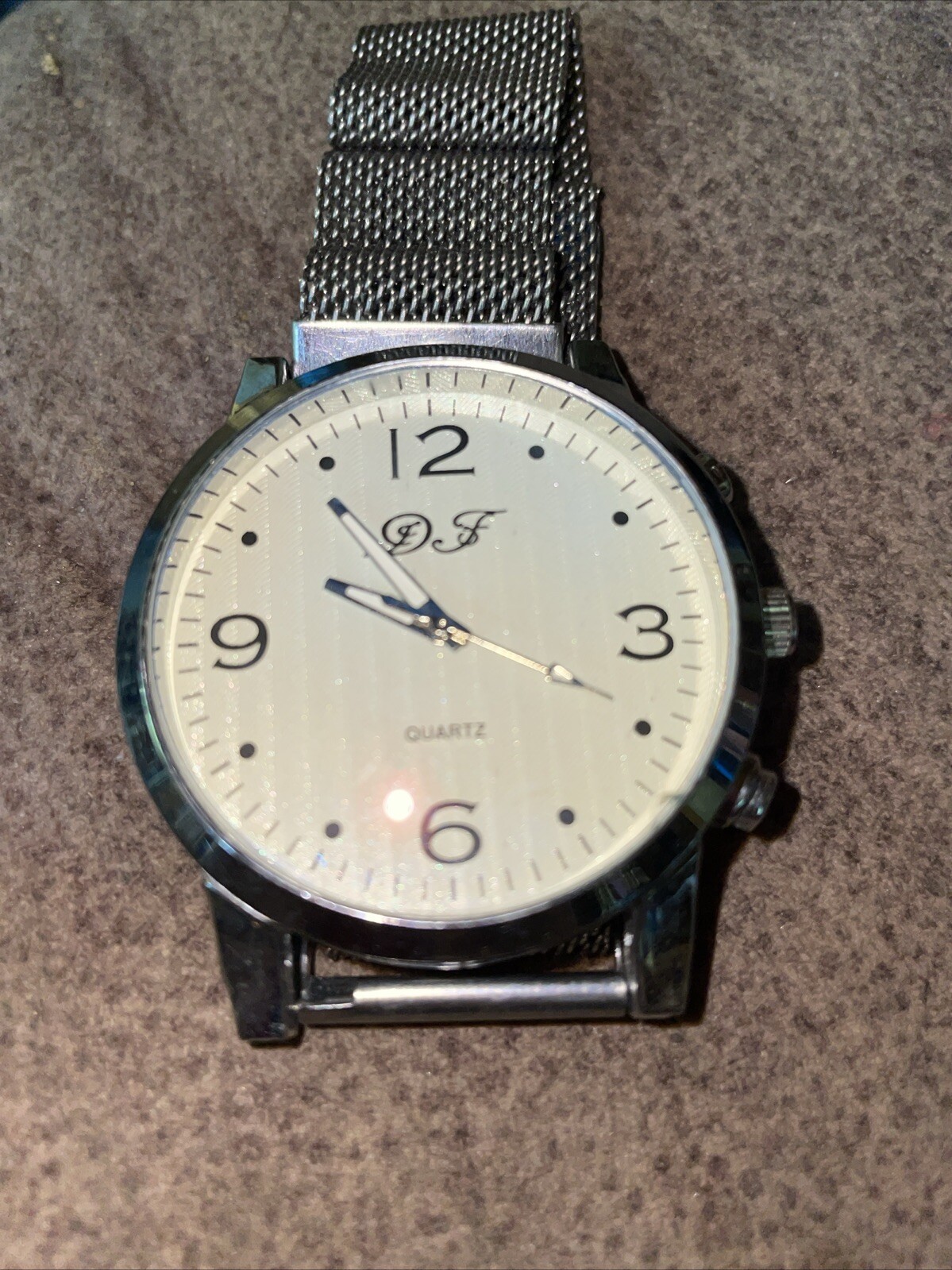 DSF Large Face Mens Watch (Easy to Read) Non Working Please See Photos Watbox
