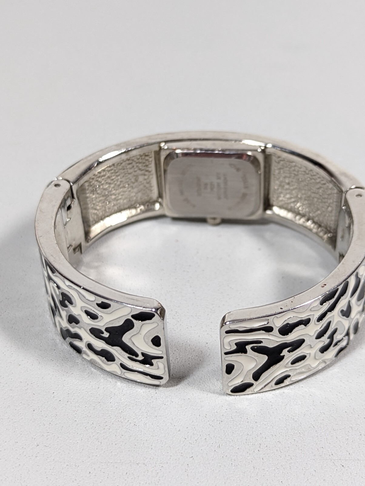 Studio Womans Black Dial White Black Silver Tone Hinge Bracelet Watch 6.75 Inch
