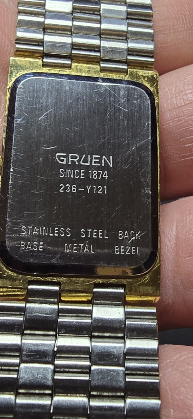Gruen Gold Tone Quartz Watch Rectangle Case Metal Band Analog Stick Indexes