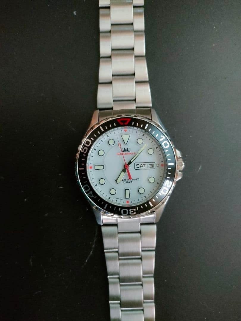 Citizen Q&Q Solar Stainless Steel Watch Timepiece Silver Dial 10 Bar