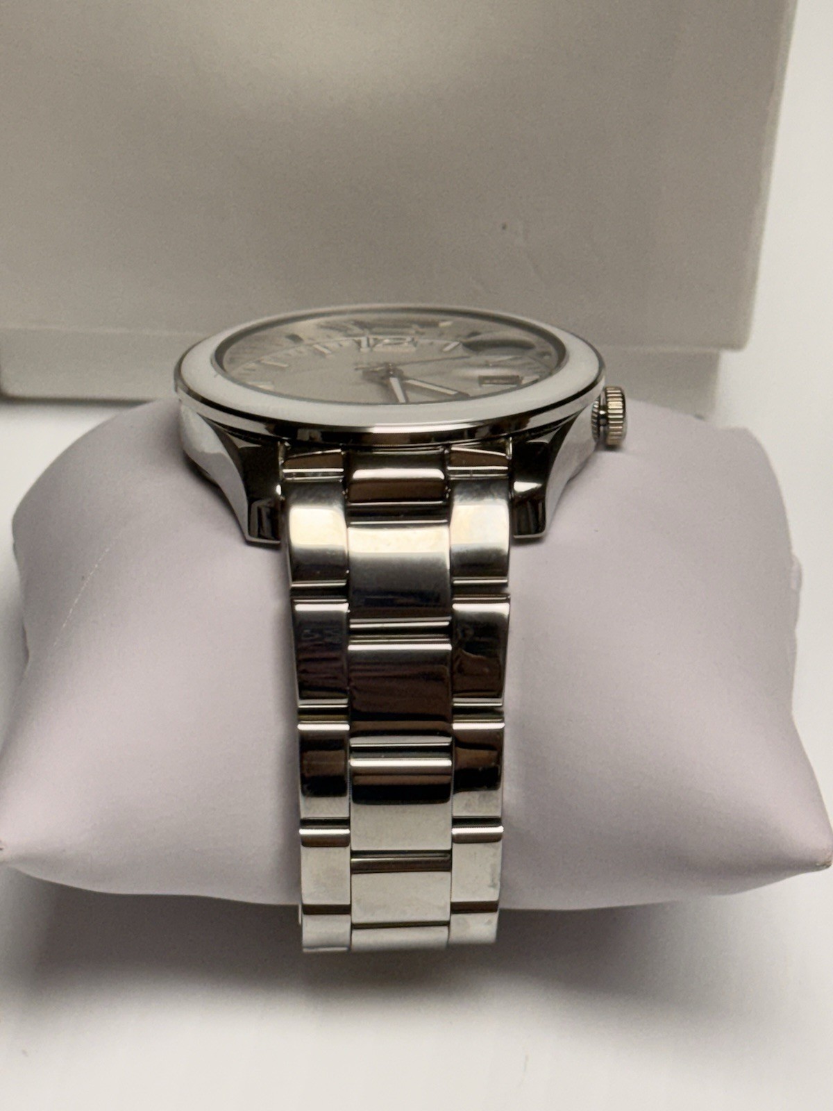 Fossil CE1087 Silver White Ceramic Bezel Stainless Steel Date Watch 40mm