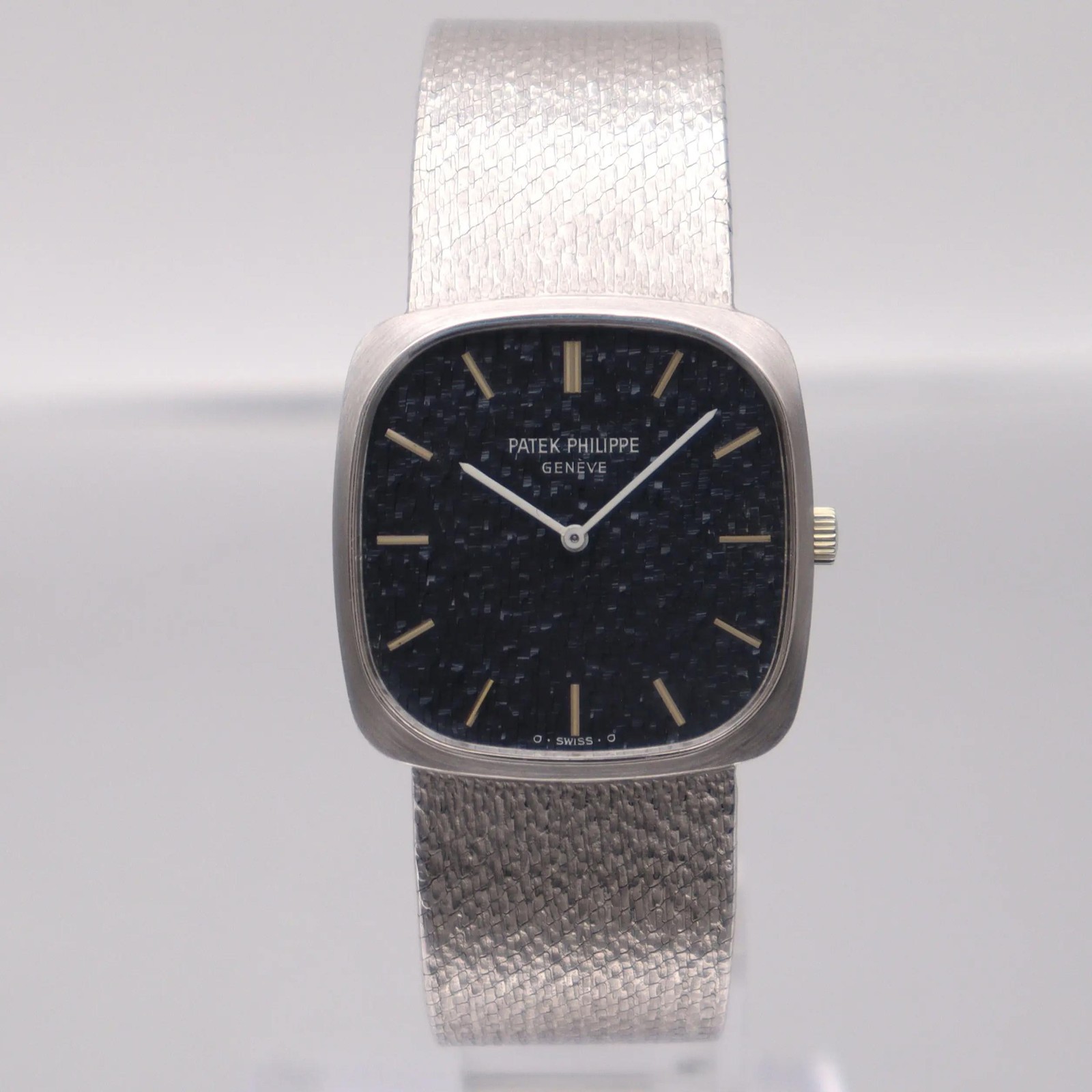 Patek Philippe Ellipse 28mm 18k White Gold Blue Sigma Dial Unisex Watch 3566/1G