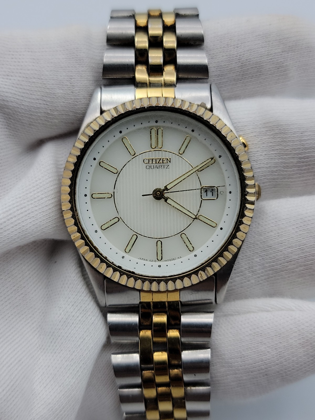 Vintage Citizen Men Watch 35mm Date Display Backlight Two Tone Band 7.75″, Runs