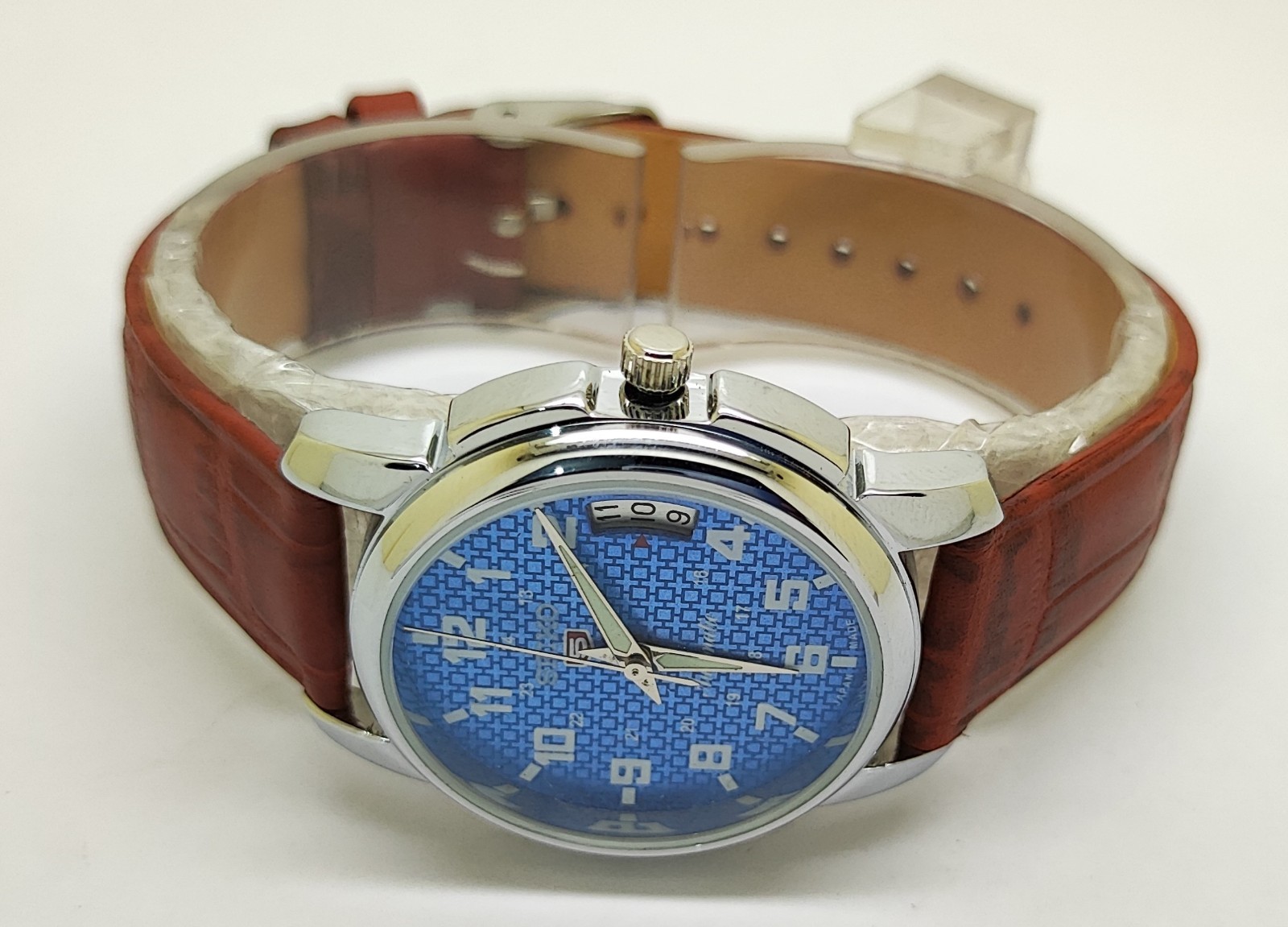 Refurbished Automatic Men’s Watch Day Date | Classic Vintage Style Leather Strap
