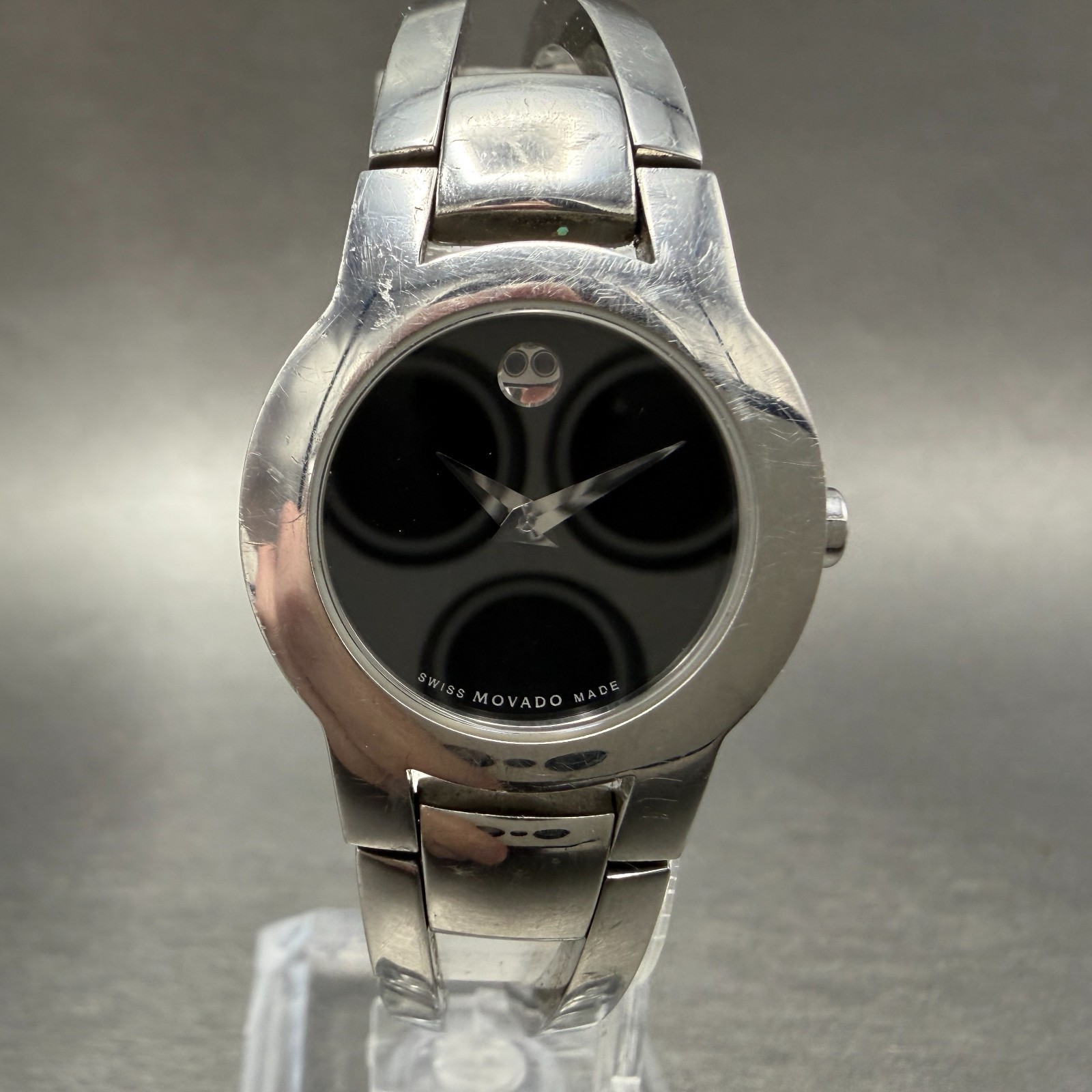 Movado Amorosa Watch Women 24m Black Dial Silver Tone Round 84 E4 1842 NewBat A8