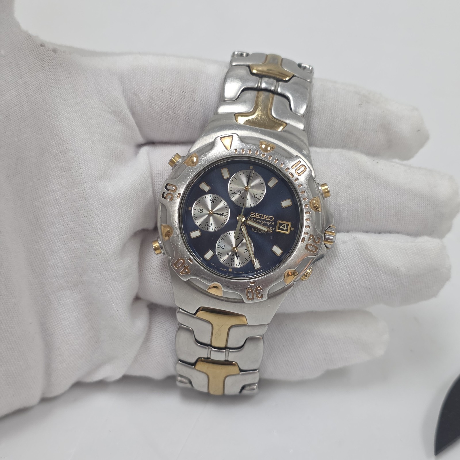 Seiko 7T32-6M49 Chronograph Alarm Mens Watch Two Tone Blue Dial 100m Date 40mm