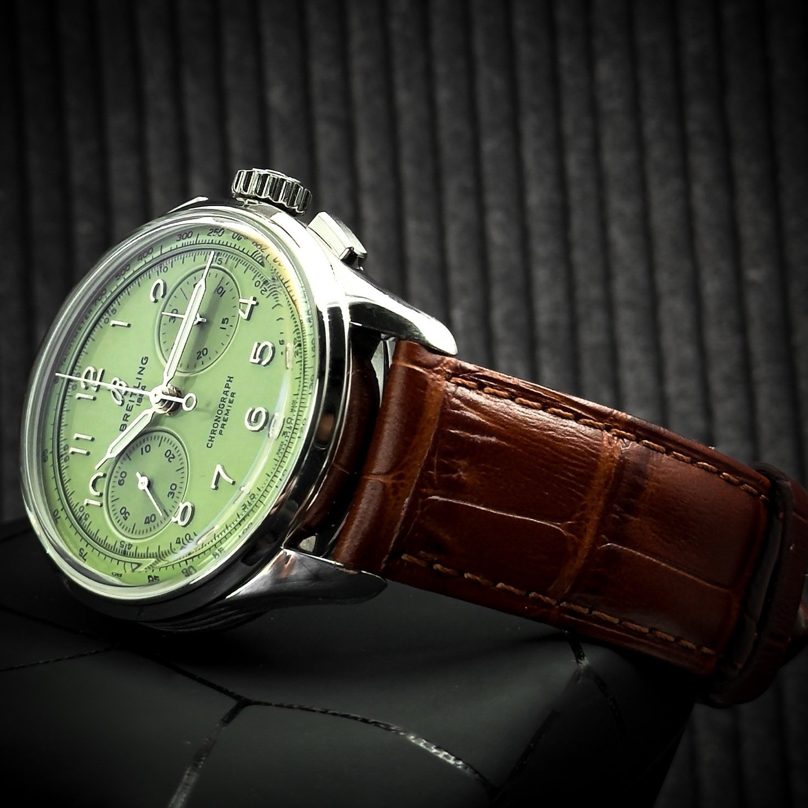 Breitling Premier B09 Chronograph 40mm Pistachio AB0930D31L1P1 2021 Full Set