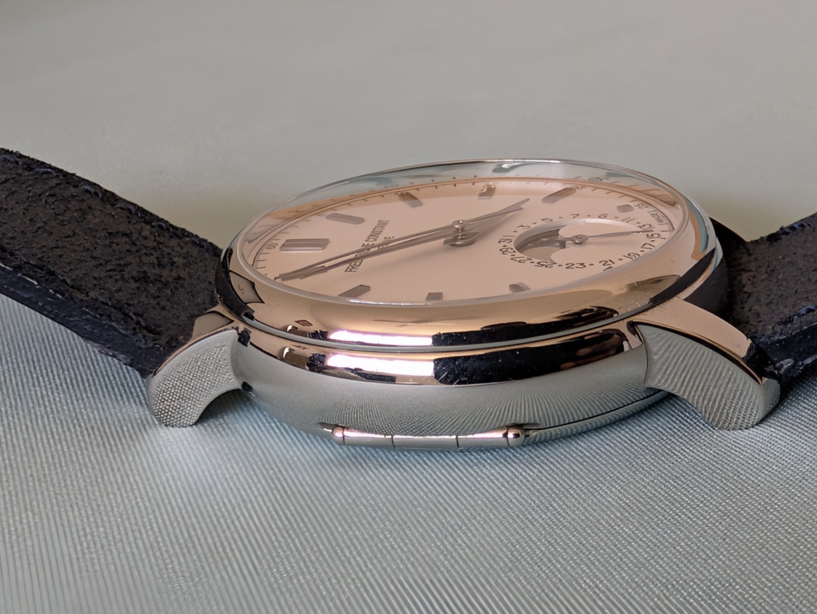 Frederique Constant Classic Moon Phase (Hunter Case Back)