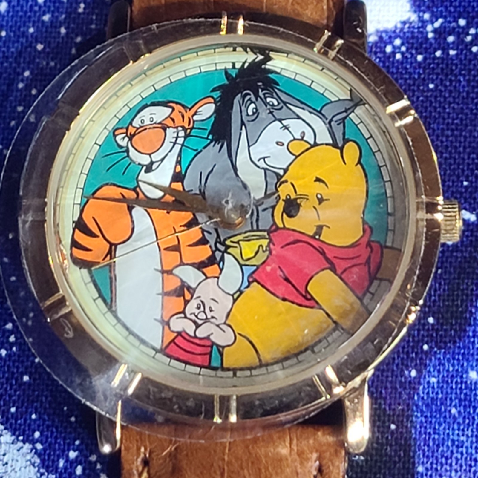 Disney Pooh Bear Vintage Lunchbox Watch with Pin Ready To Wear | See Video