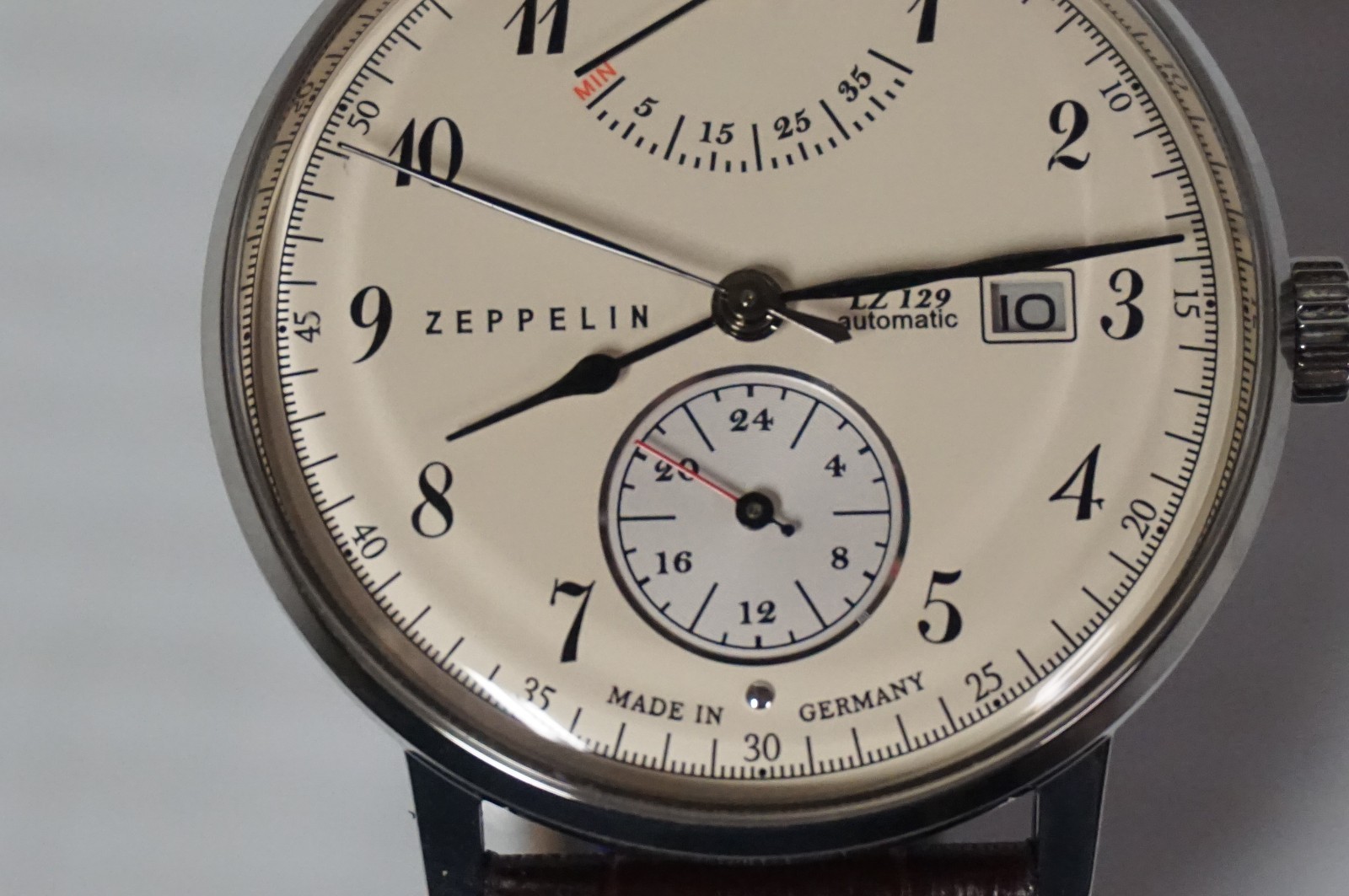 Zeppelin Automatic Men’s Watch LZ 129 Hinderburg Made in Germany Model # 7060-4