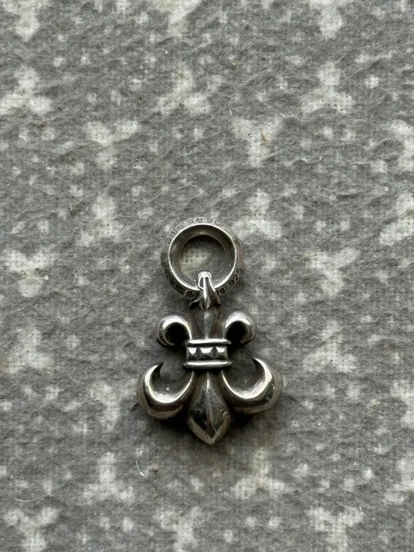 CHROME HEARTS BS Fleur Charm Necklace Pendant Charm Silver