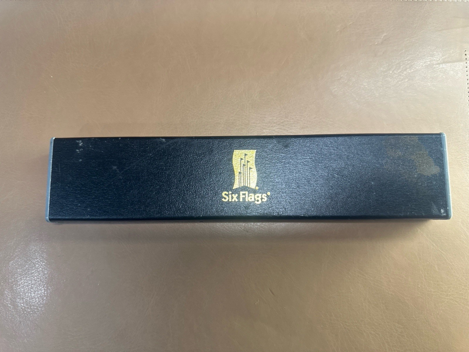 1997 Six Flags Warner Bros Pedre Quartz Watch w/ Box Runs Excellent