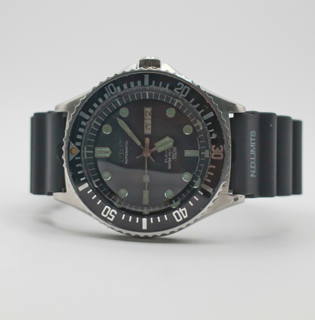 Vintage CITIZEN Diver’s Automatic 150m “PADDLE” 51-2273 Day/Date men’s watch