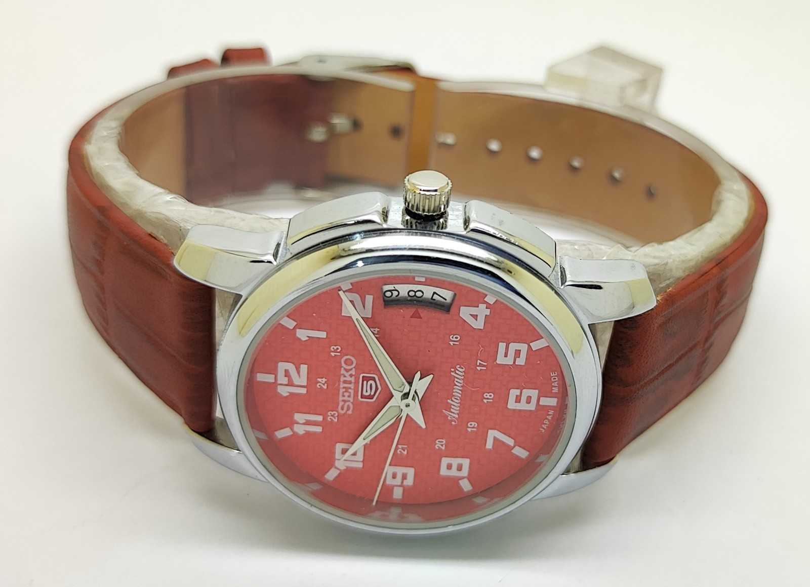 Refurbished Automatic Men’s Watch Day Date | Classic Vintage Style Leather Strap