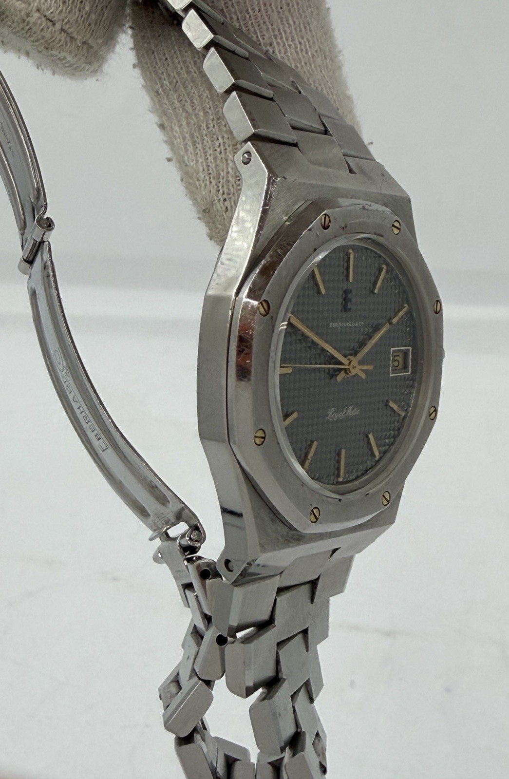 Extremely rare vintage Eberhard Royal Matic “Oak” steel gold Ref. 17175