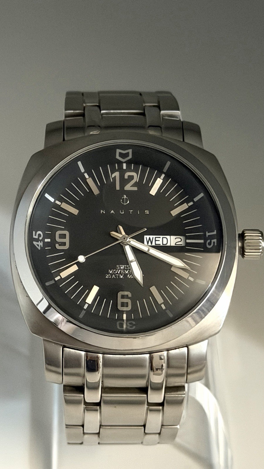 Nautis Stealth 200 GL2087 Men’s Swiss Quartz Watch