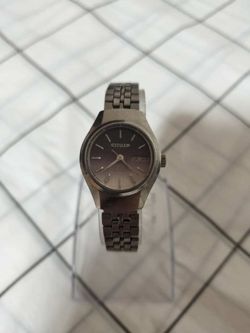 Working CITIZEN automatic watch 7000, purple dial, cut glass.