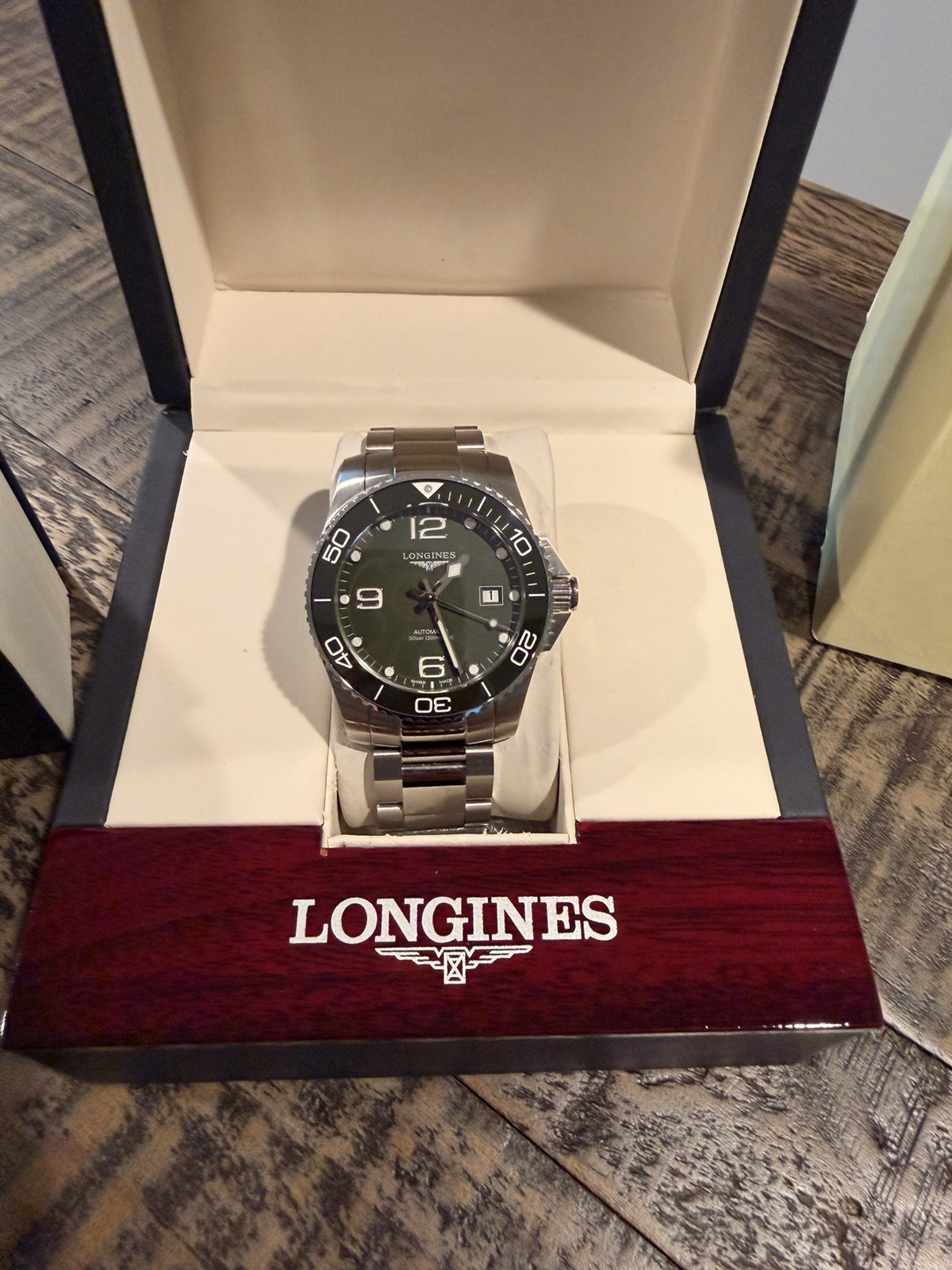 Longines HydroConquest Green Mens Watch- L3.781.4.06.6 -Used Excellent Condition
