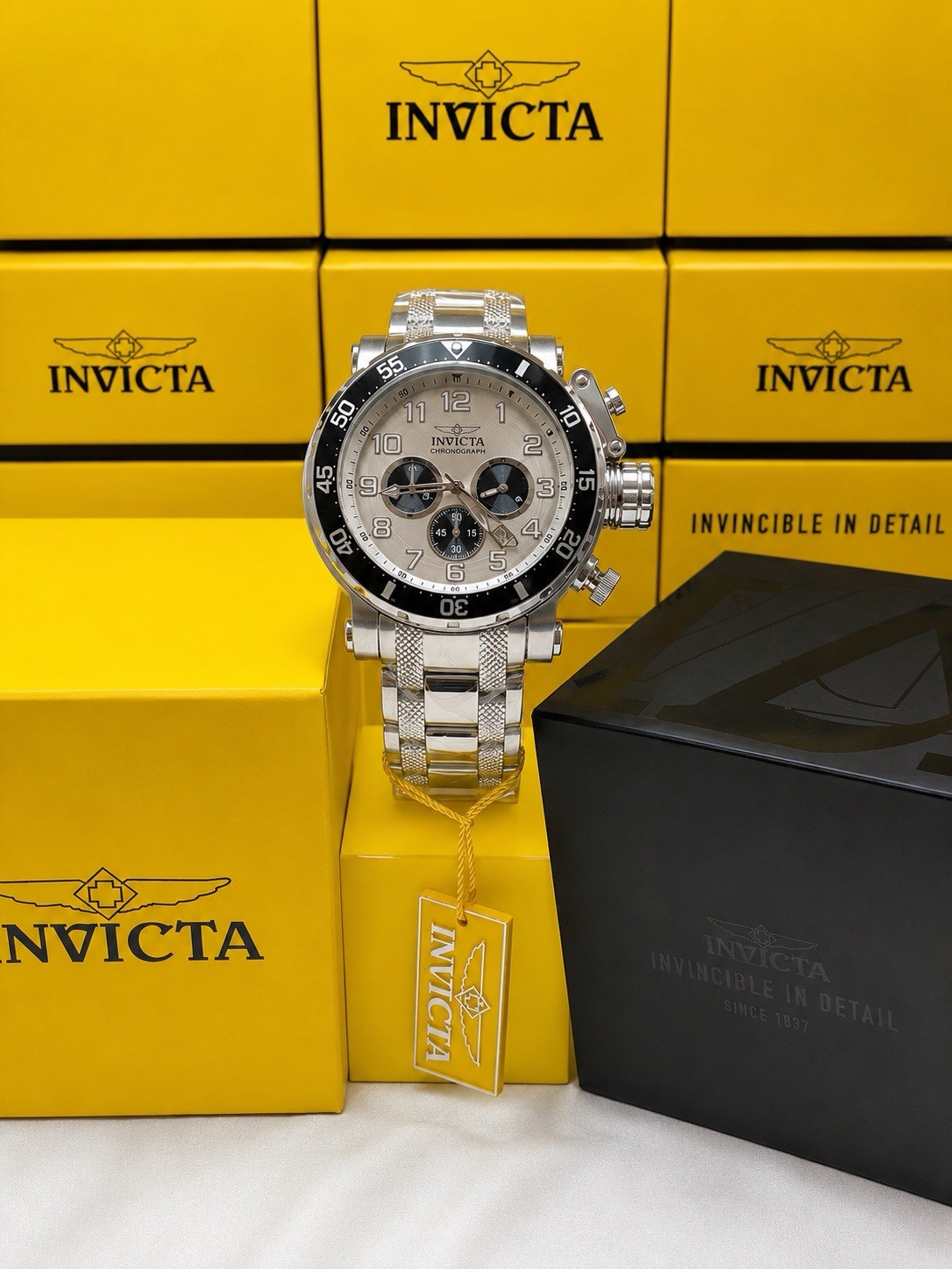 Invicta Coalition Forces Men’s panda Quartz 52mm Silver Dial Black Bezel