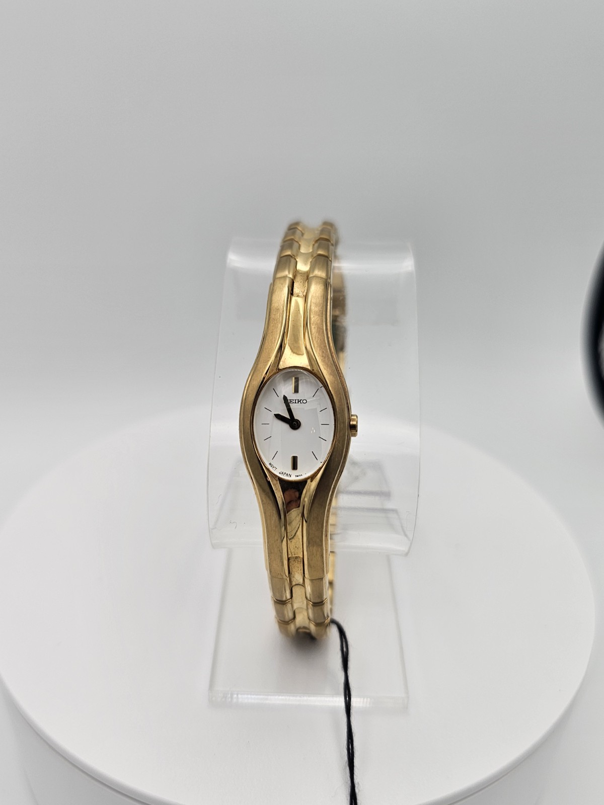 Seiko SUJG26 Women’s Quartz Analog Oval Gold Tone Bracelet White Dial 16m